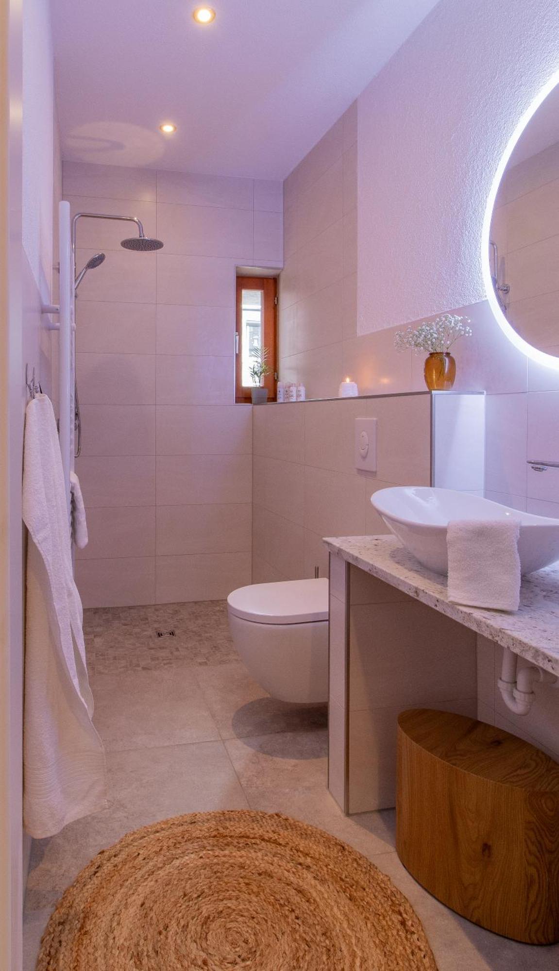 Stilvolles City-Apartment I Netflix I Wlan L Stellplatz I Zentral Шварценберг Екстер'єр фото